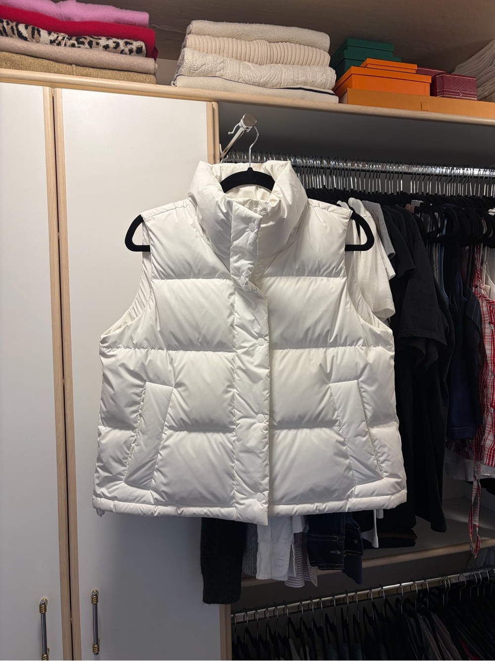 Lululemon Women’s White Quilted Puffer Vest